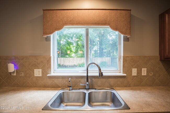 Building Photo - 11563 Spring Board Dr