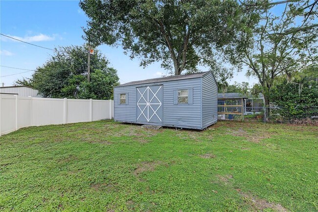Building Photo - 3106 Acacia St