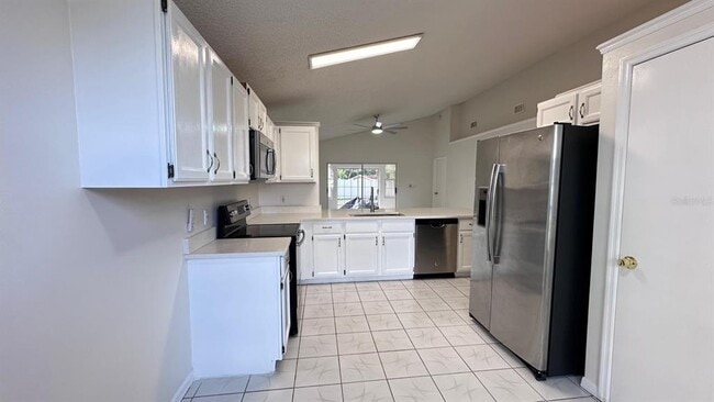 Building Photo - 11855 Cranbourne Dr