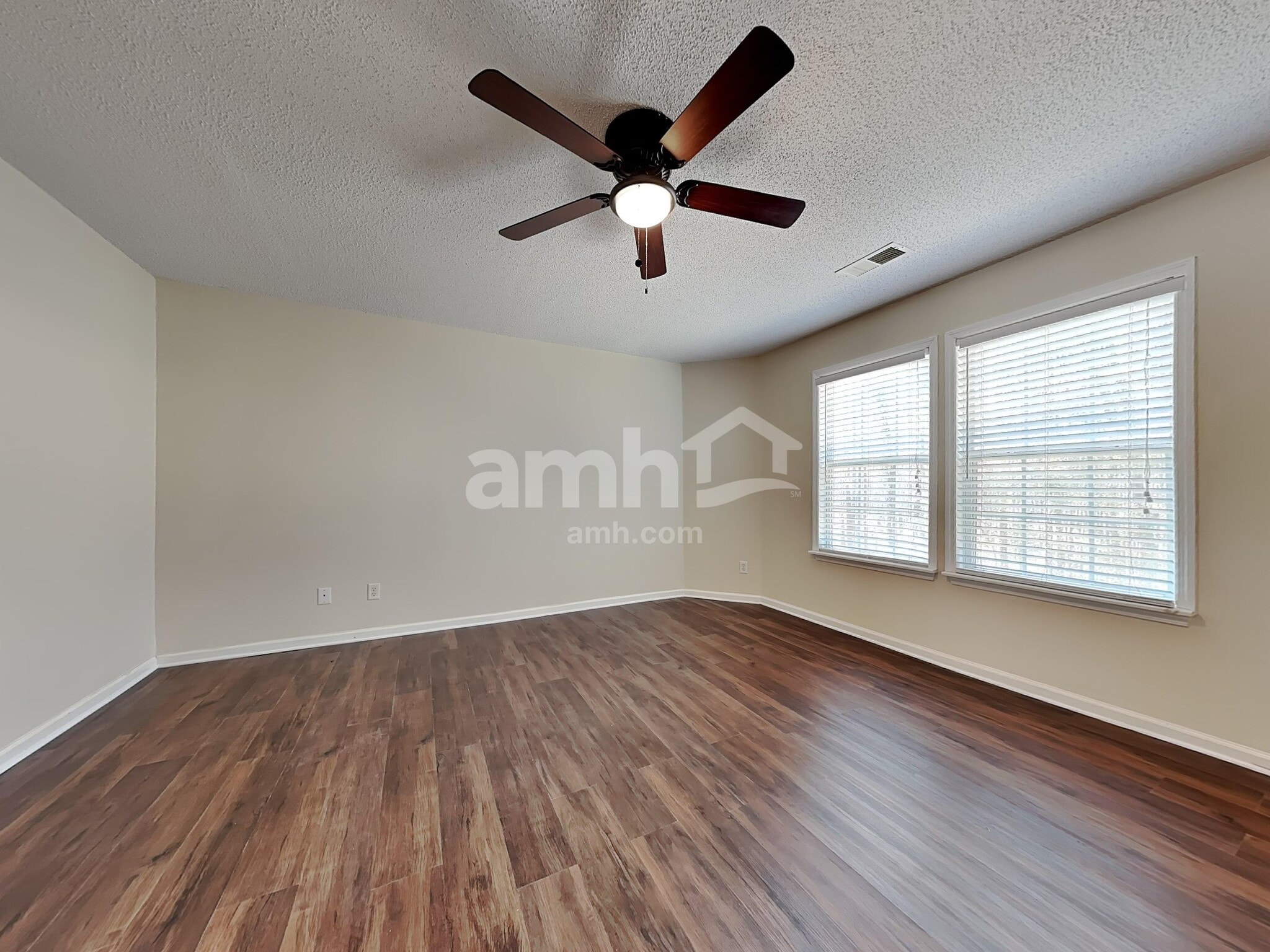 Building Photo - 7 Copperleaf Ct