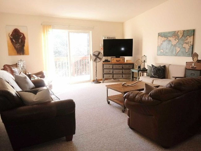 Building Photo - Eastpoint Townhomes