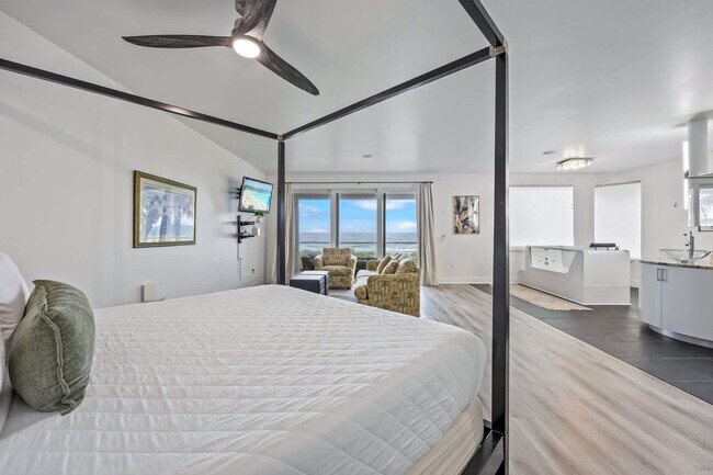 Building Photo - 873 S Atlantic Ave