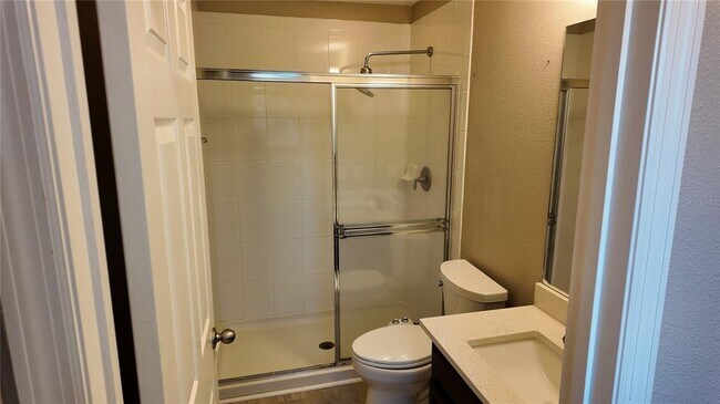 Building Photo - 8764 Lookout Pointe Dr