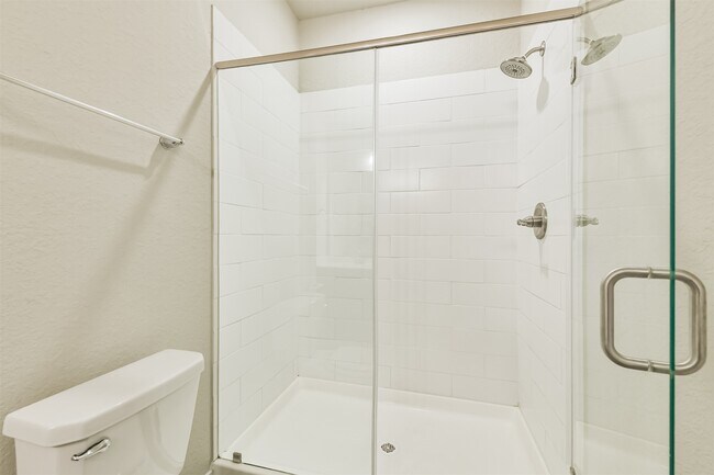 Building Photo - 25124 Pacific Wren Dr