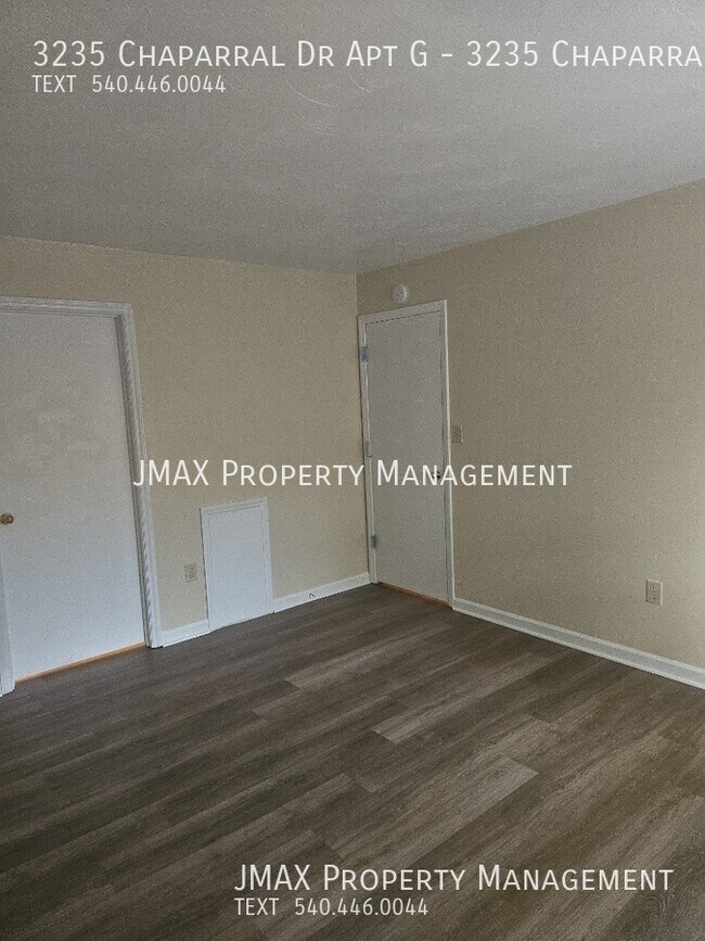 Building Photo - 3235 Chaparral Dr