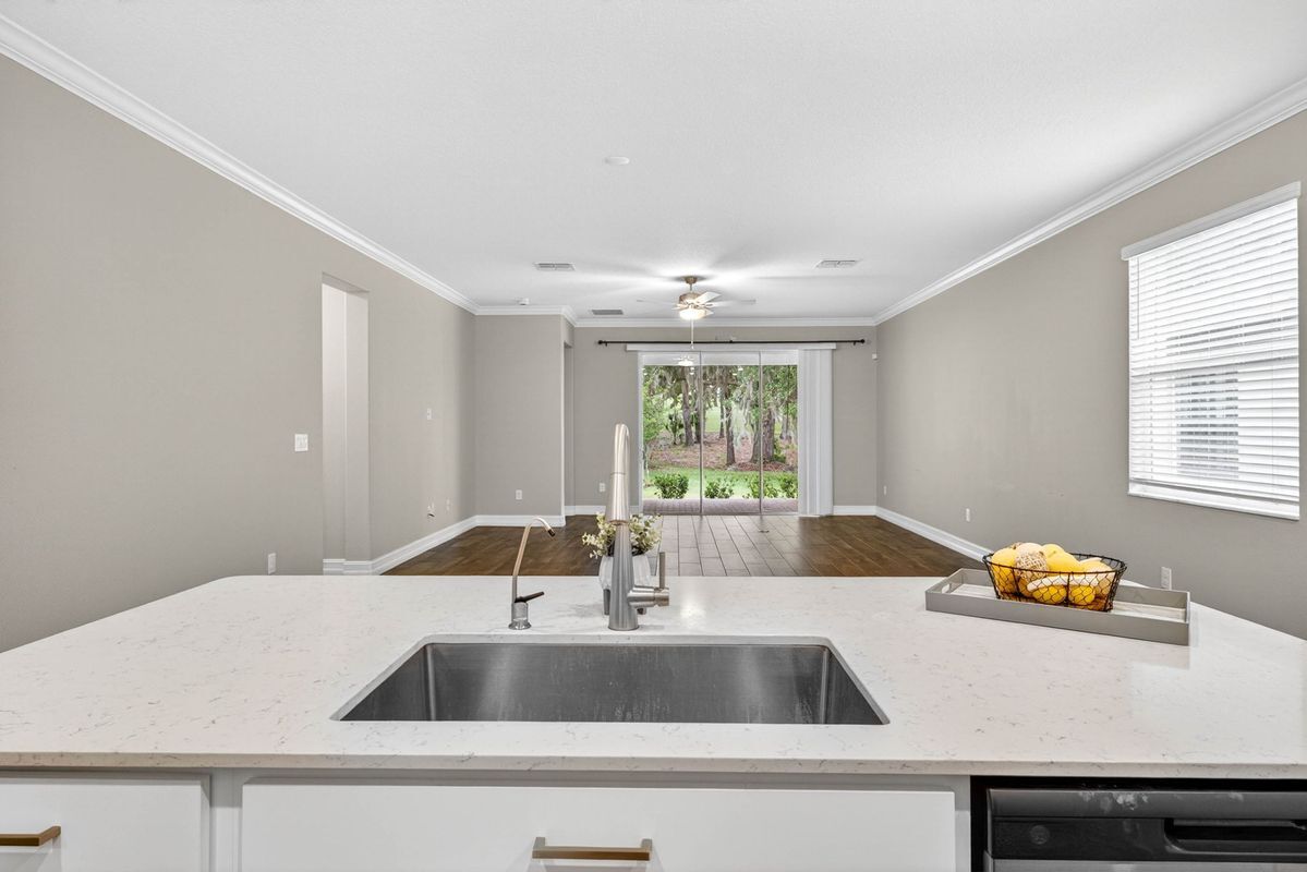 Building Photo - 19462 Forest Garden Ct
