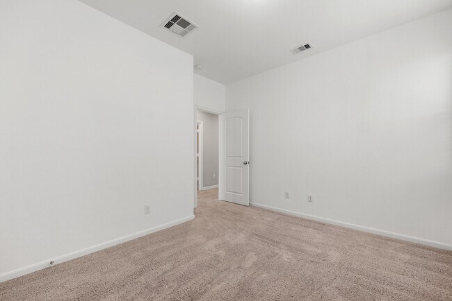 Building Photo - 5206 Pr Ter Ln