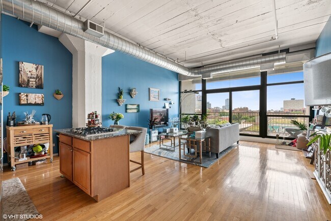 Building Photo - 1530 S State St