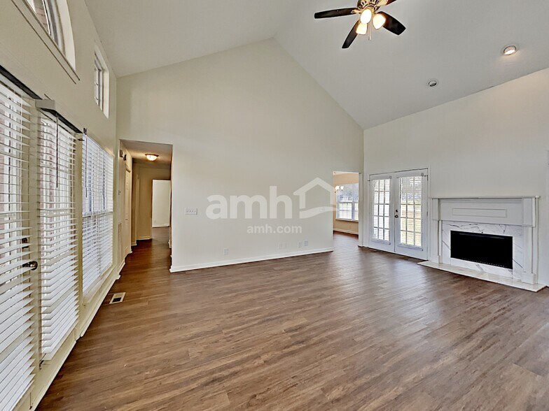 Building Photo - 4017 Omaha Ct