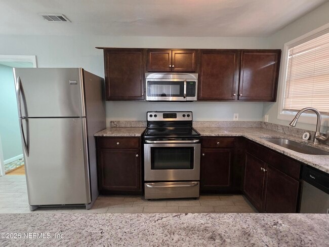 Building Photo - 1265 Donald St