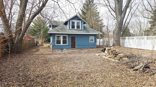 Building Photo - 2512 S Michael Ct