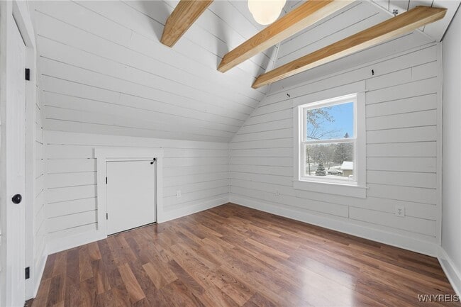 Building Photo - 4316 Clinton St