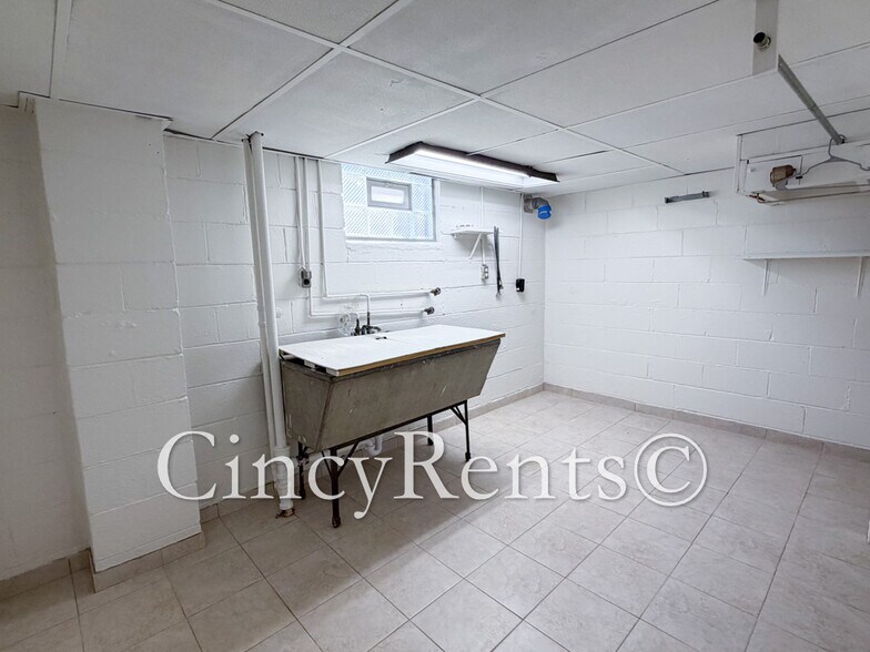 Building Photo - 2652 Bonnie Dr