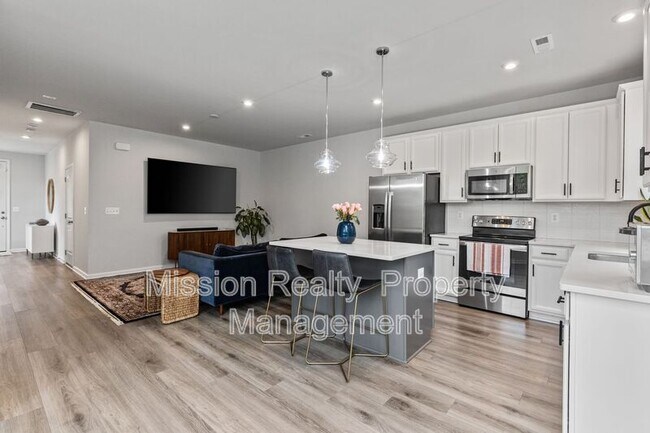 Building Photo - 5535 Wenrich Dr