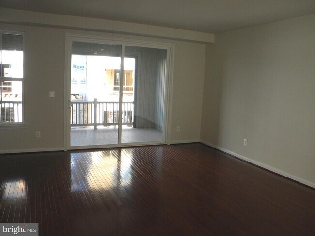 Building Photo - 22326 Tees Terrace