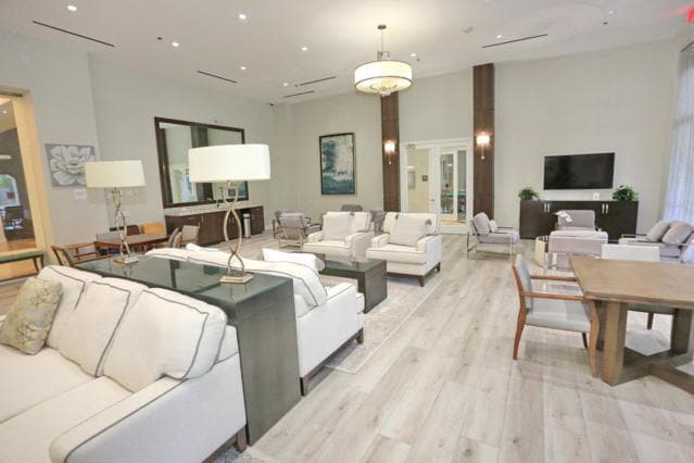 Building Photo - 7240 Cataluna Cir