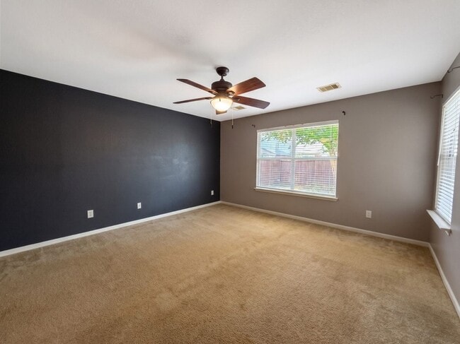 Building Photo - 8102 Sanders Glen Ln