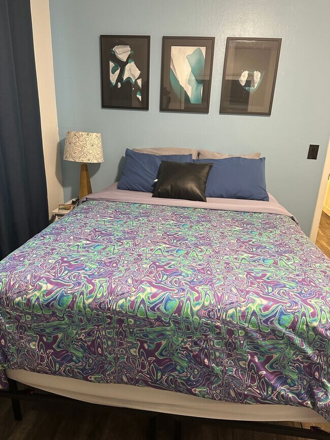 Building Photo - 521 N St