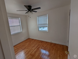 Building Photo - 937 Woodbine St