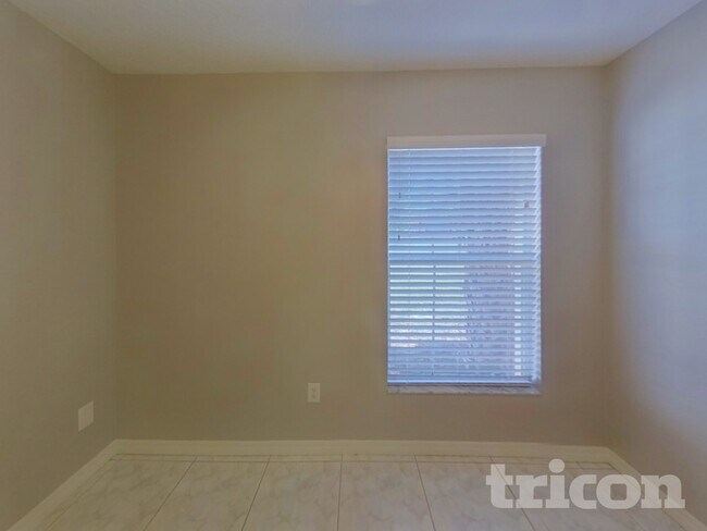 Building Photo - 831 Monroe Harbor Pl