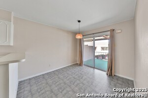 Building Photo - 102 Ruelle