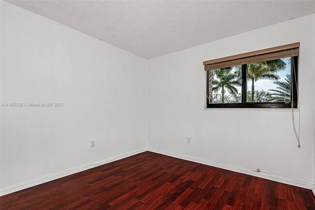 Building Photo - 4700 SW 67th Ave