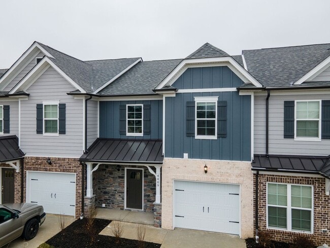 Building Photo - 4409 Chusto Dr
