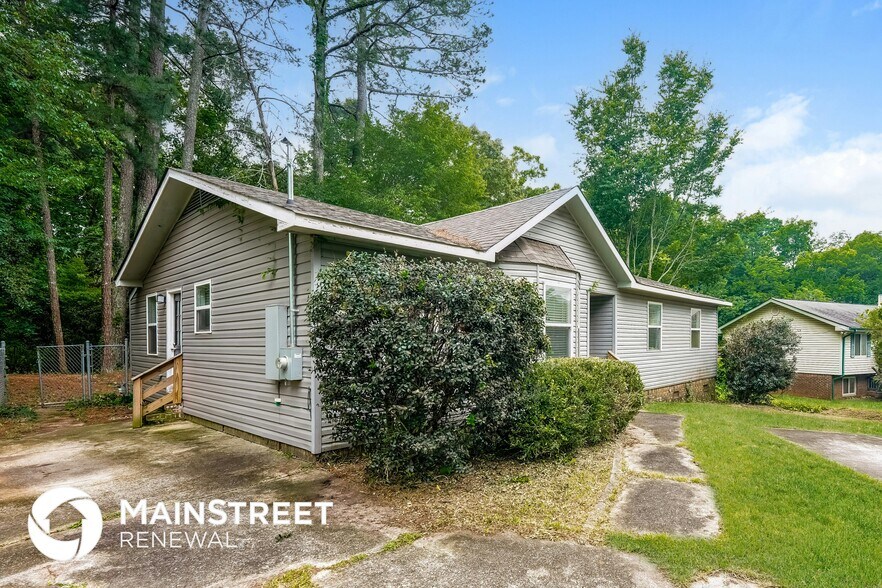 Building Photo - 1729 Tall Oak Cir