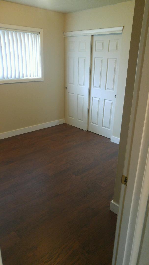 Building Photo - Near Downtown Oregon City -Off Holcomb Rd