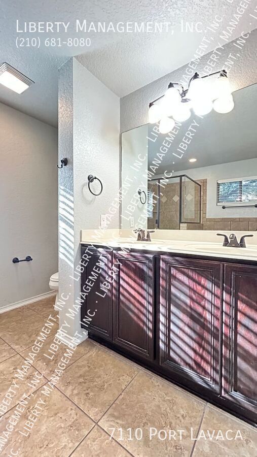 Building Photo - 7110 Port Lavaca