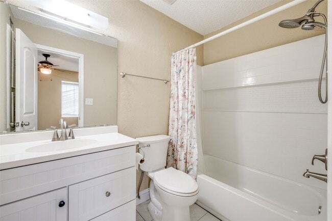 Building Photo - 11002 Hammerly Blvd