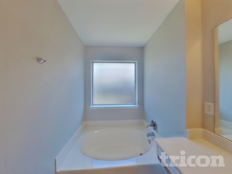 Building Photo - 1409 Mallard Dr