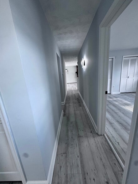 Building Photo - 17 Central Ave