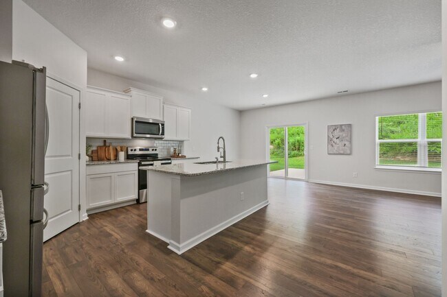 Building Photo - 545 Robotic Ln