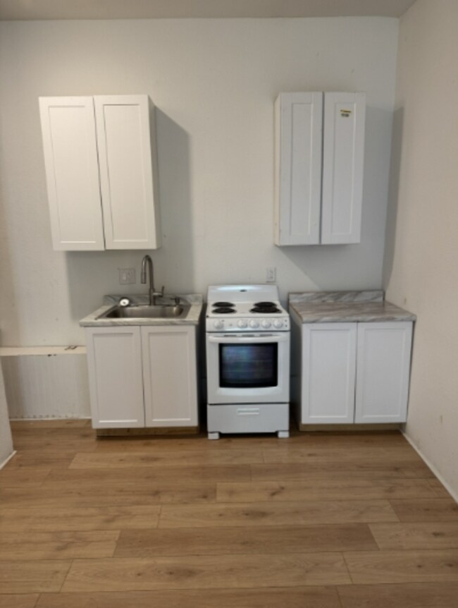 Building Photo - 1466 S Worth Ave