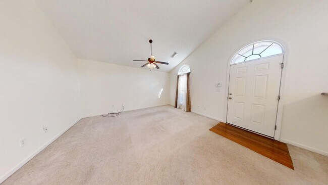 Building Photo - 2108 Dutch Ct