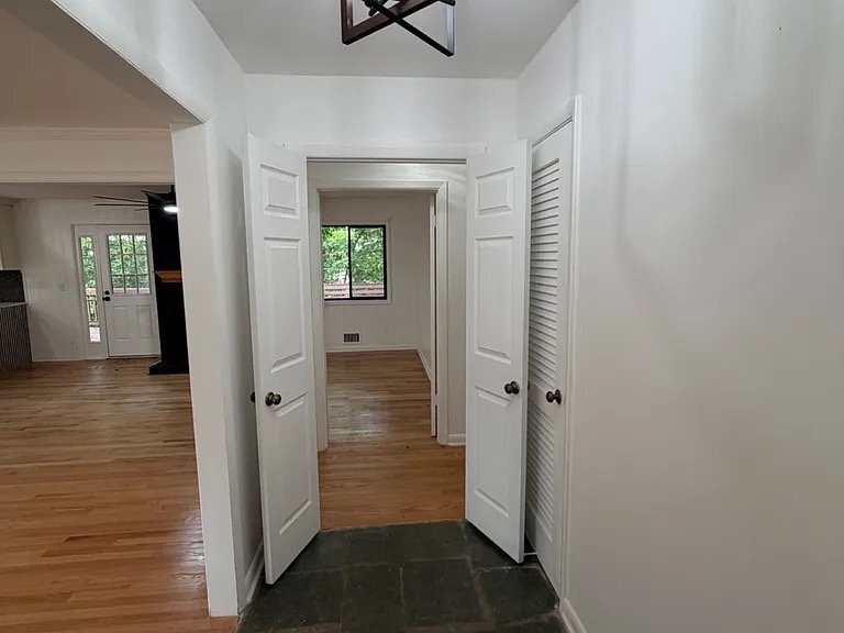 Building Photo - 2636 Whiteleigh Ct NE