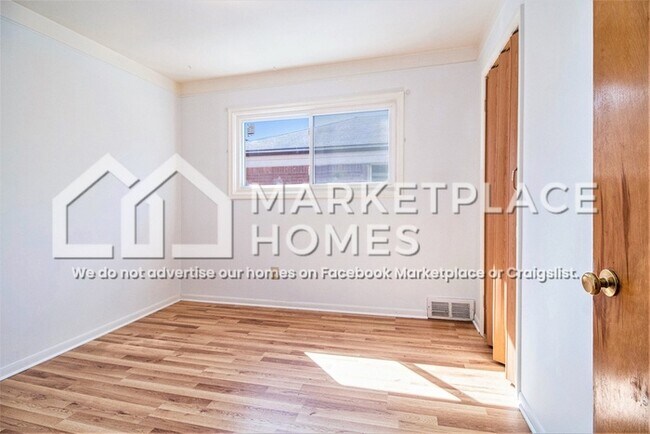 Building Photo - 271 Gilman St