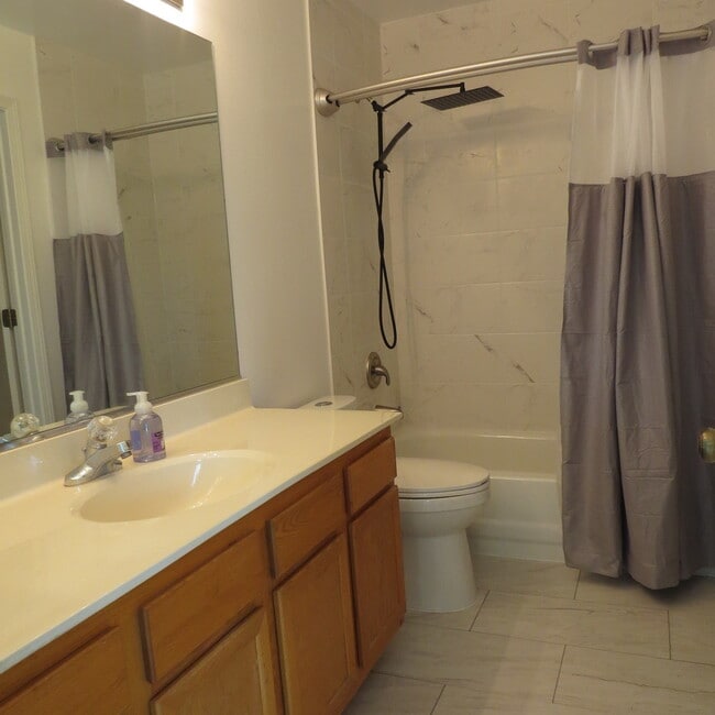 Building Photo - 2530 Warm Springs Ln