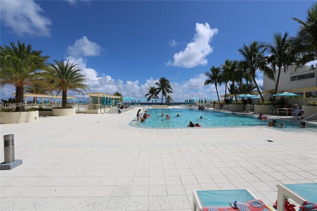 Building Photo - 2501 S Ocean Dr