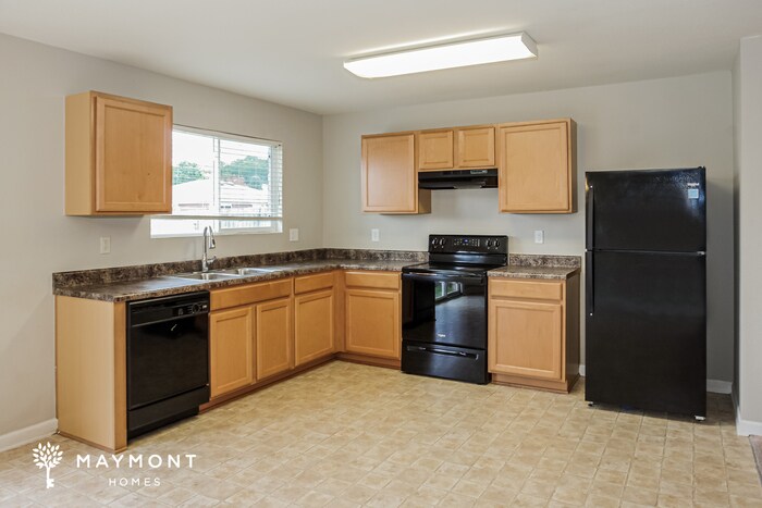 Building Photo - 124 Vancouver Rd