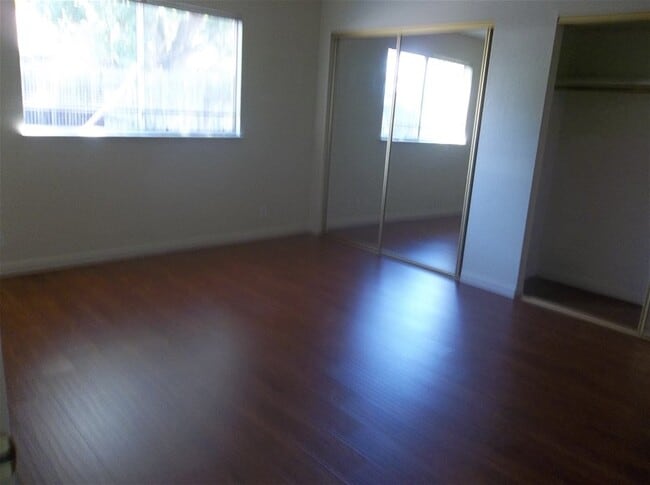 Building Photo - 954 Crisp Dr
