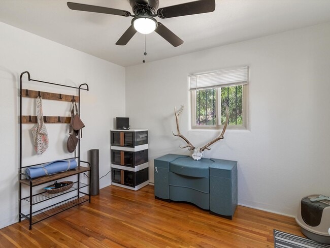 Building Photo - Unfurnished | 2 Bed / 1 Bath | NE Albuquer...