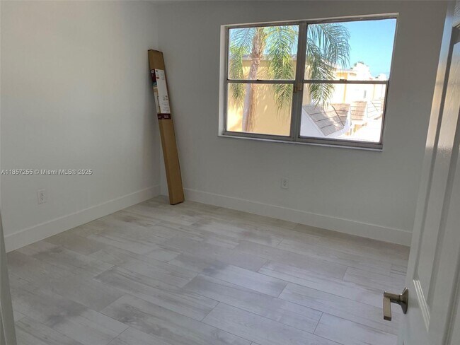 Building Photo - 6825 SW 45th Ln