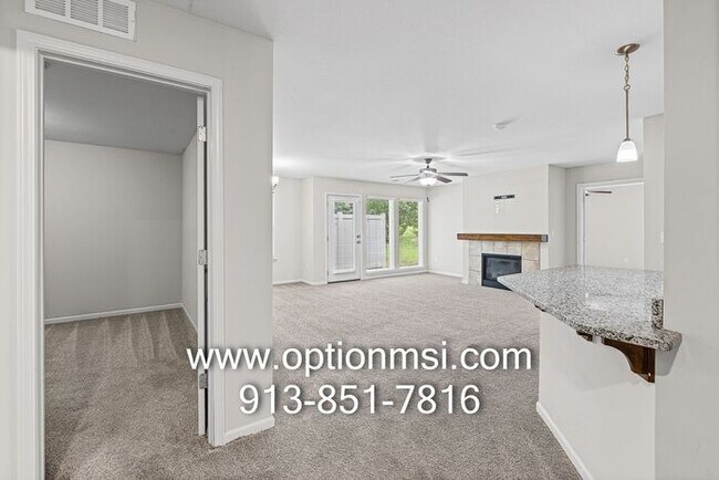 Building Photo - Beautifully Updated Liberty Home in a Prime Location!