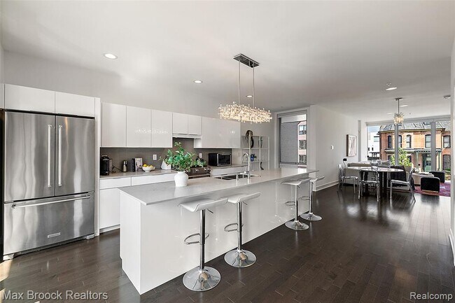 Building Photo - 284 Alfred St