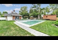 Building Photo - 143 Hallock St