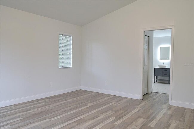 Building Photo - 5308 Cedarshake Ln
