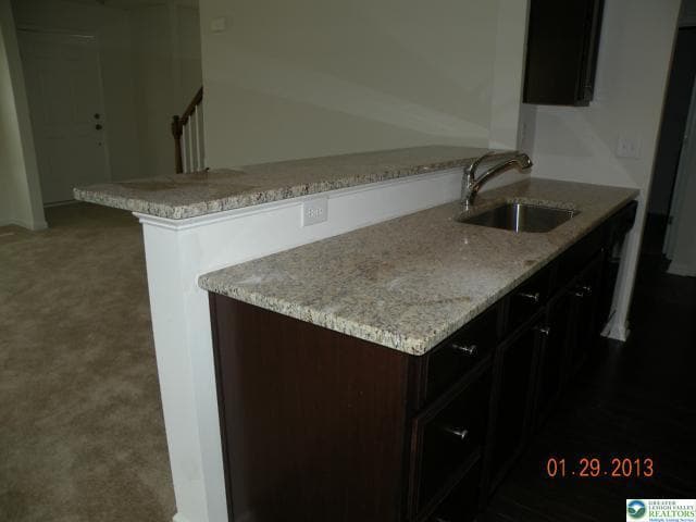 Building Photo - 5985 Valley Forge Dr