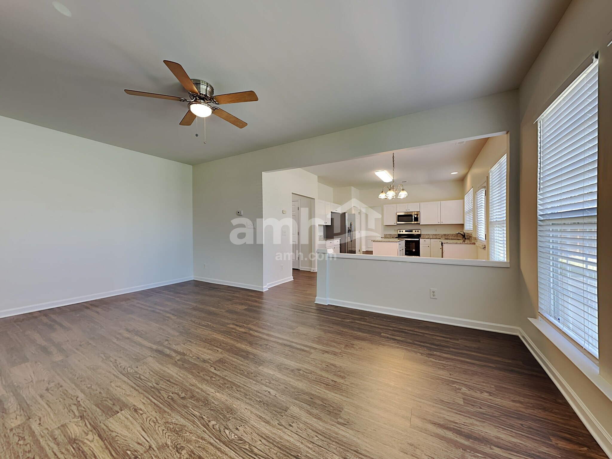 Building Photo - 1413 Cantwell Ct